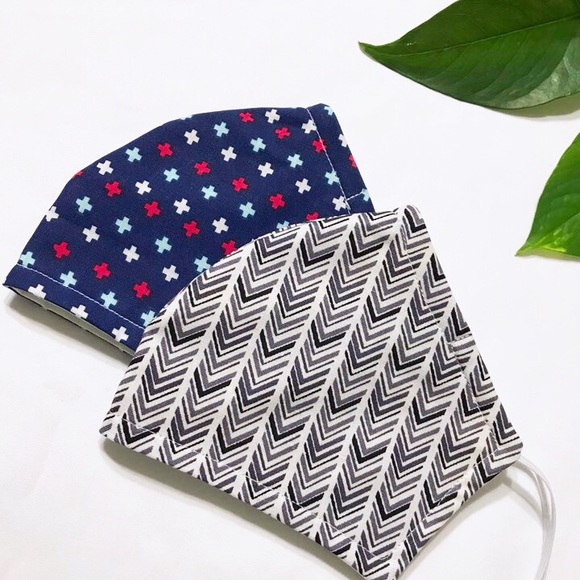 2pcs Handmade Face Mask - Picture 2 of 6